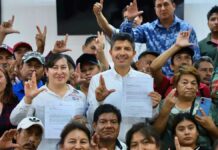Lalo Rivera reitera compromiso con artesanos pirotécnicos poblanos Lalo Rivera