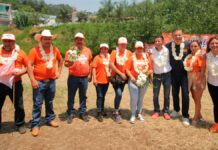 Fernando Morales propone carreteras y espacios deportivos en Nauzontla Morales