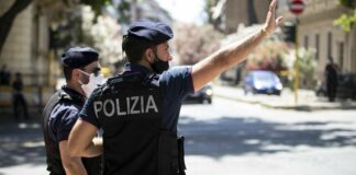 Niño roba más de 6 mil euros en supermercado de Italia