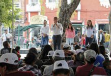 Lalo Rivera se reúne con madres de familia y líderes recolectores