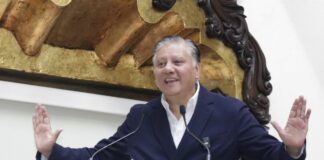 Fer Morales propone incentivos fiscales a universidades privadas de Puebla