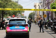 Colapsa techo de casona en Centro Histórico; hay tres heridos
