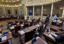 Propone Congreso capacitar a docentes en lenguas originarias