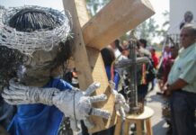 Celebran Día de la Santa Cruz y Día del Albañil