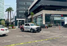 Hombre armado amenaza con quitar a vida personas en plaza de Zavaleta Hombre