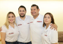 Alejandro Armenta felicita a los padres en su día