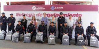 Norma Layón entrega 310 uniformes a policías activos de Texmelucan
