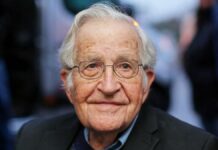 Desmienten supuesta muerte de Noam Chomsky