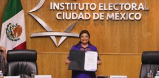Clara Brugada recibe constancia que la acredita como jefa de gobierno electa de la CDMX