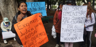 Familiares y amigos exigen justicia por feminicidio de Rosa