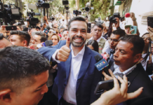 Máynez se muestra “optimista” al emitir su voto