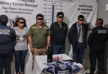 Policías de Texmelucan detienen a cuatro personas por robo de vehículo