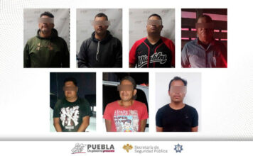 Policías estatales detienen a siete hombres armados en Puebla