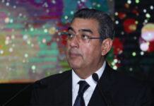 Sergio Salomón pide a dueños de bares adaptarse a nuevo horario de cierre