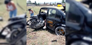 Taxista y pasajeros terminan lesionados por volcadura en Periférico Ecológico