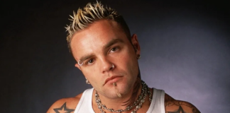 Muere líder de la banda Crazy Town, Shifty Shellshock a los 49 años