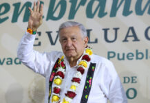 AMLO Y Sheinbaum visitan Puebla; garantizan continuidad de programas sociales