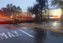 Aparece socavón de 10 metros en avenida de Zapopan, Jalisco