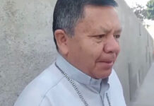 Asaltan a obispo de Tehuacán; lo amarran y roban vehículo