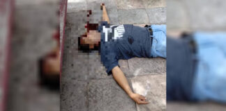 Asesinan a comandante de policía en zócalo de Chiautla de Tapia