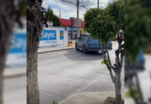 Asesinan a hombre en estacionamiento de tienda en colonia Francisco Villa