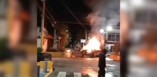 Pobladores de San Pablo Actipan queman patrulla