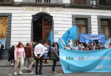 Protestan grupos “pro-vida” en Puebla contra despenalización del aborto