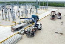 CFE alista 2 mil electricistas para enfrentar contingencia por huracán Beryl