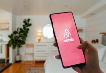 Puebla garantiza “piso parejo” con impuestos a plataformas digitales de hospedaje