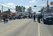 Manifestantes liberan la 24 Sur y Circuito Juan Pablo II