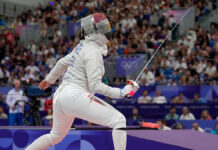 Esgrimista egipcia compite embarazada en París 2024