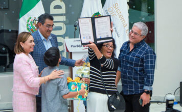 SEDIF entrega 13 certificados de adopción; hay 10 familias nuevas