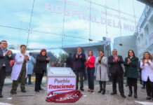 Sergio Salomón entrega rehabilitación del Hospital de la Mujer