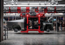 Elon Musk pausa construcción de planta de Tesla en México