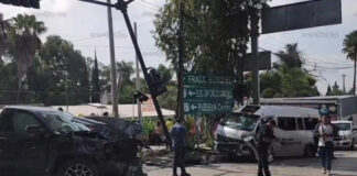 Choque entre vehículos en Valsequillo y Periférico deja heridos