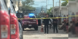 Asesinan a mujer al interior de papelería en Tepeojuma
