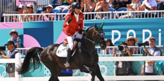 Andrés Azcárraga pasa a la final de salto ecuestre en París 2024