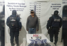 Policías de Texmelucan detienen a hombre por presunto acoso a mujer