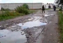Vecinos señalan malas condiciones en calles de Xonacatepec