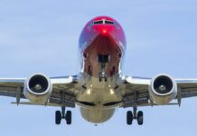 EU ordena revisar “inmediatamente” 895 aviones Boeing 787 tras incidente de Latam