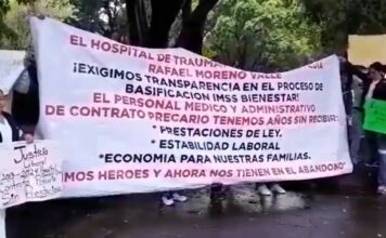 Personal de salud protesta en Avenida Reforma; piden mejoras laborales