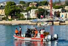 Hallan a última desaparecida del hundimiento de velero en Italia