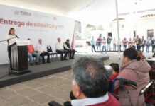 Entrega Gaby Bonilla 133 sillas para personas con parálisis cerebral