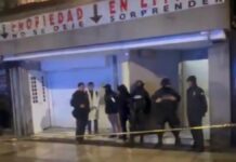 Hallan tres cuerpos en departamento de Paseo de la Reforma