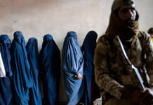 ONU pide a talibanes anular ley que silencia voz de mujeres en público