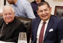 Alejandro Armenta se reúne con arzobispo de Puebla