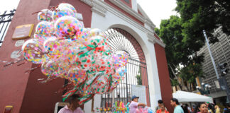 Realizarán esfuerzos conjuntos para ordenar comercio informal en Puebla