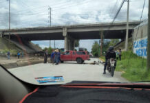 Habitantes cierran carretera que conecta Texmelucan con San Baltazar y Moyotzingo