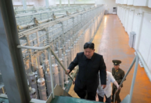 Corea del Norte presenta su planta enriquecedora de uranio