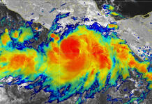John se intensifica a huracán categoría 2 frente a costas de Oaxaca